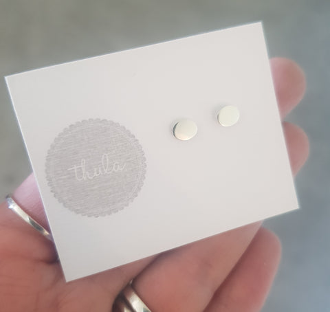 Oval polished studs 30% off