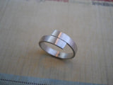 Overlapping band ring