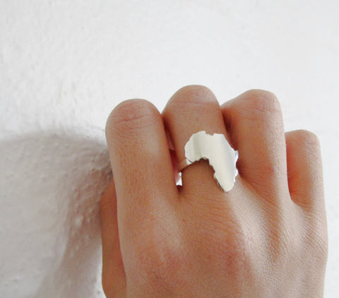 Silhouette ring: Africa