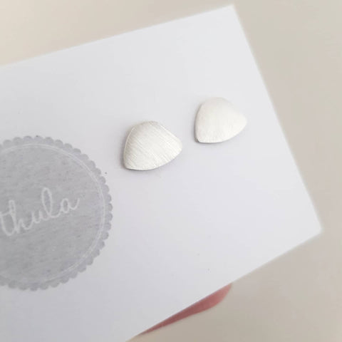 Petal stud earrings