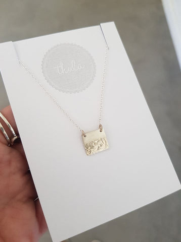 Square floral leafy pattern necklace